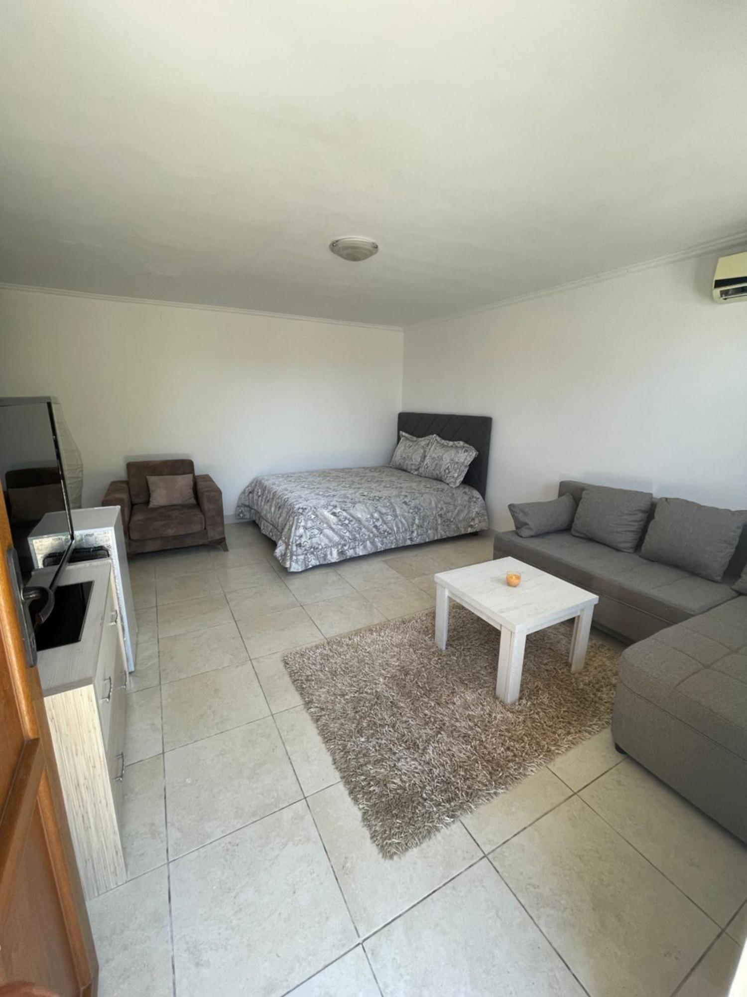 Apartman Akapulco2 Bar
